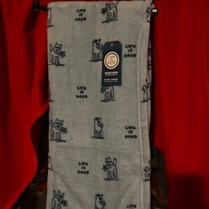 NWT Life is Good throw